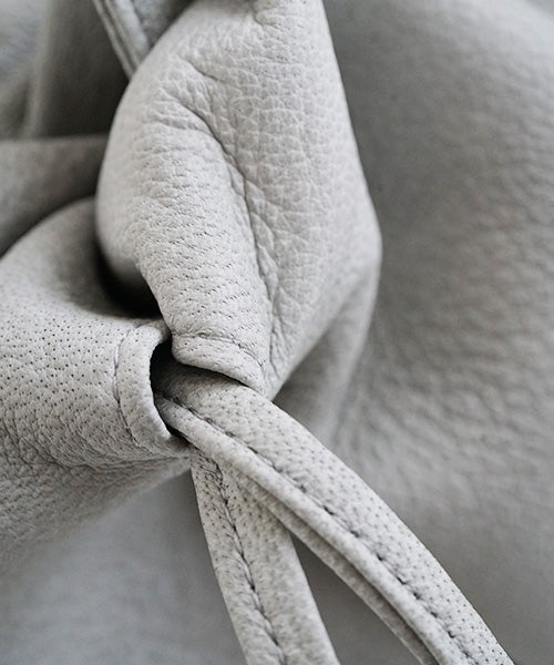 Mochiモチdrawstring bag (m) [green gray/ma-pro-01]鹿革 巾着バッグ 