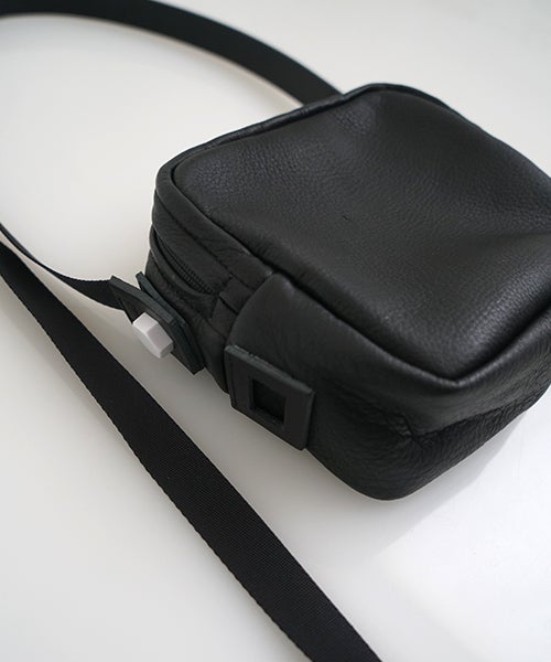 macromauro マクロマウロDEER LEATHER BOX BAG L black