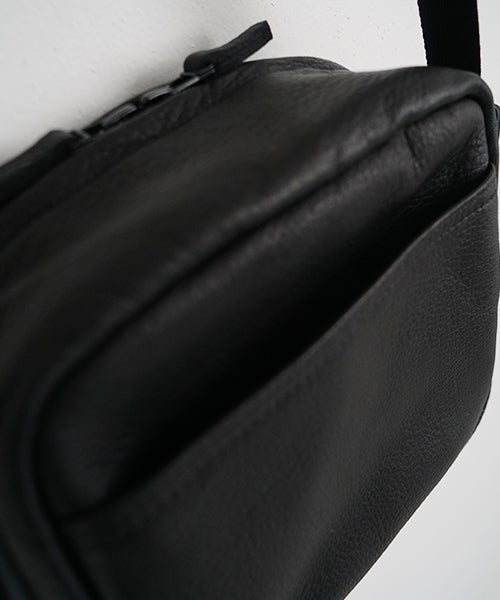 macromauro マクロマウロDEER LEATHER BOX BAG L black