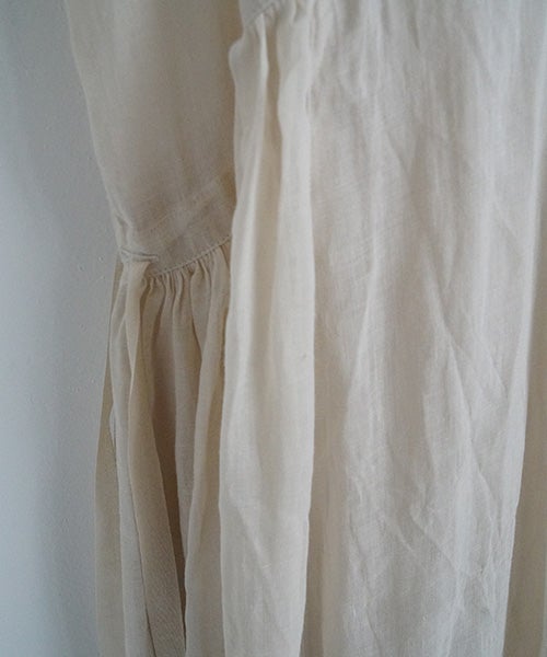 suzuki takayukiスズキタカユキband-sleeve dress [S261-23/mist white］バンドスリーヴドレス