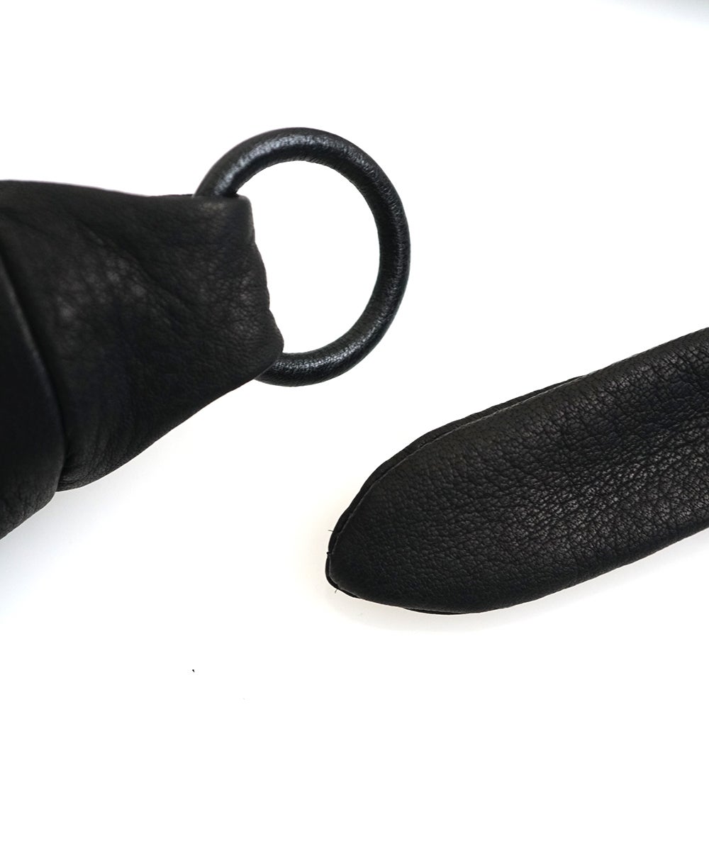 VUm PRODUCT B22 mini sash bag deer leather / black