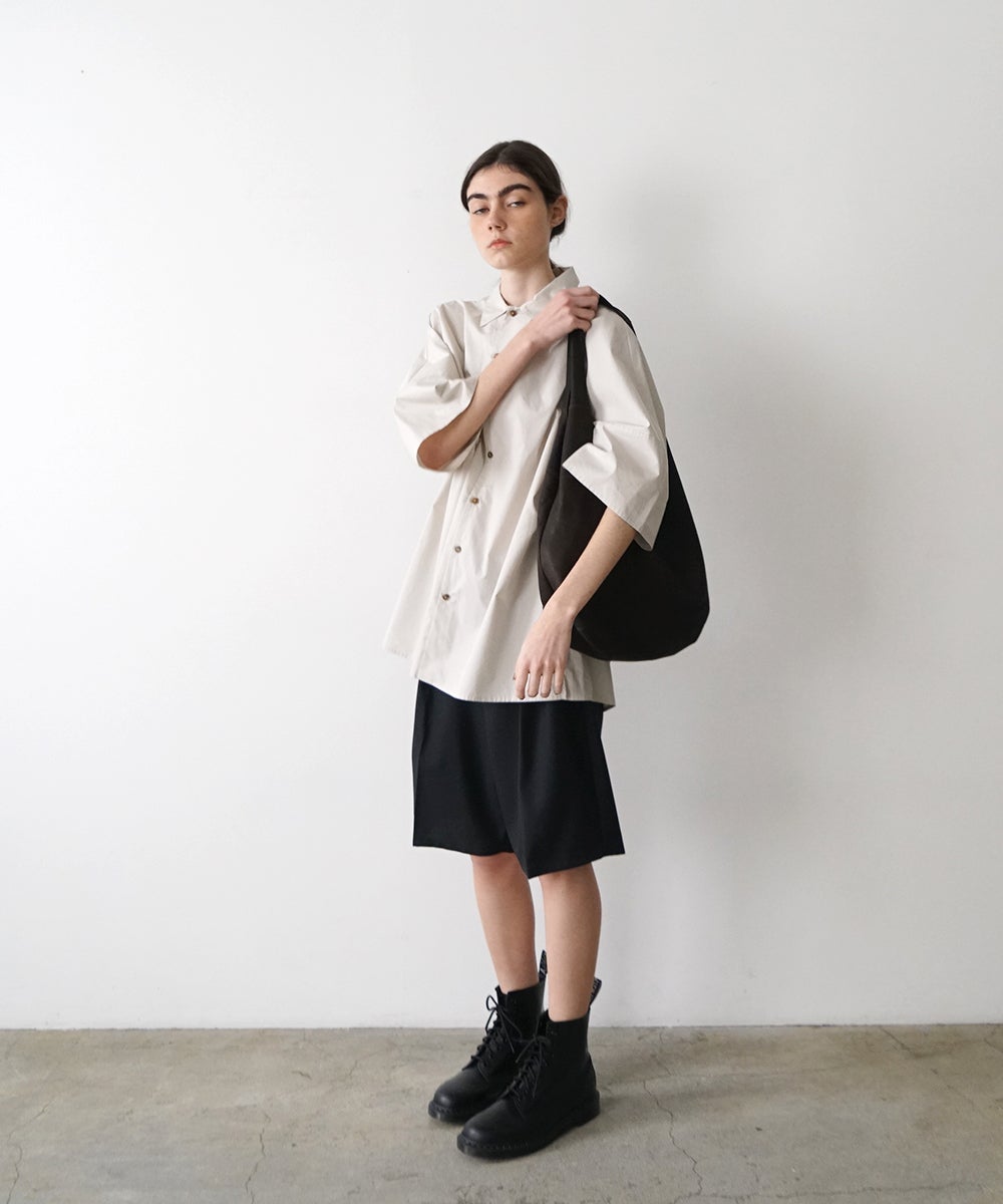 VUm PRODUCT B23 packable tote deer leather / black