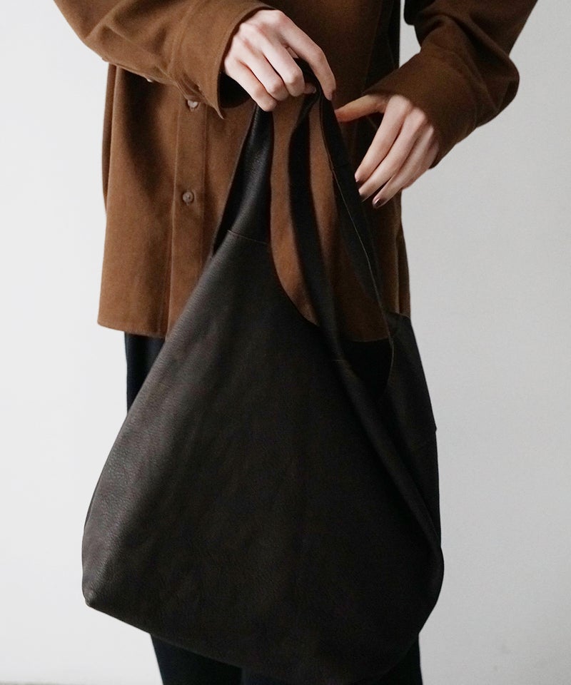 VUm PRODUCT B23 packable tote deer leather / dark brown