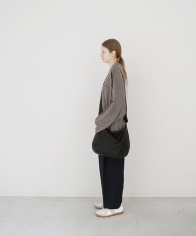 VUm PRODUCT B15 sash bag deer leather / dark brown