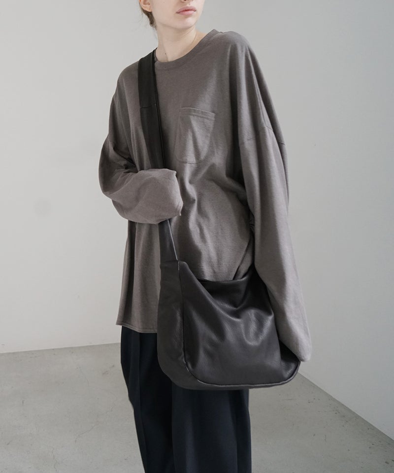 VUm PRODUCT B15 sash bag deer leather / dark brown