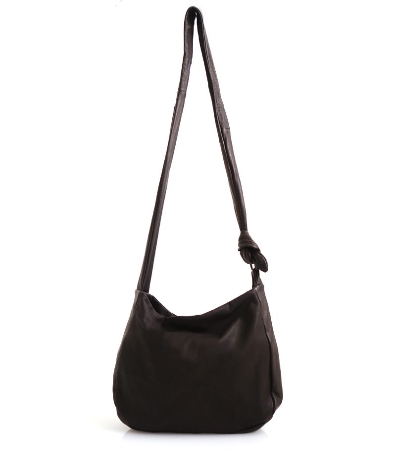 VUm PRODUCT B15 sash bag deer leather / dark brown