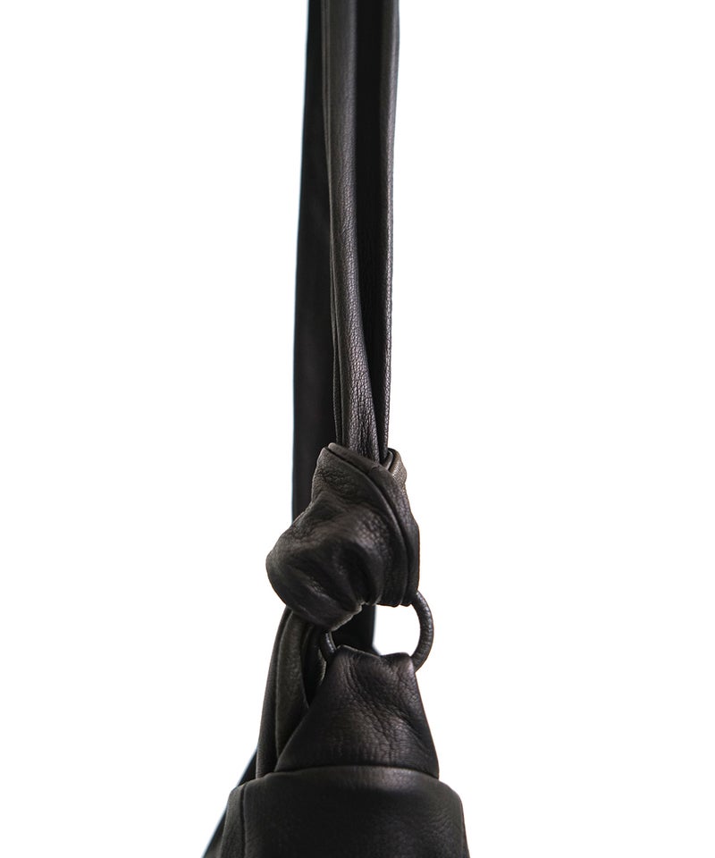VUm PRODUCT B15 sash bag deer leather / dark brown
