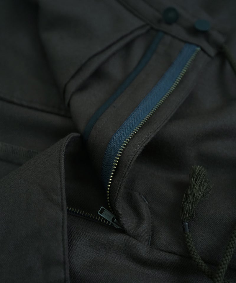 VUm wide silhouette pants WOOL / DARK BROWN