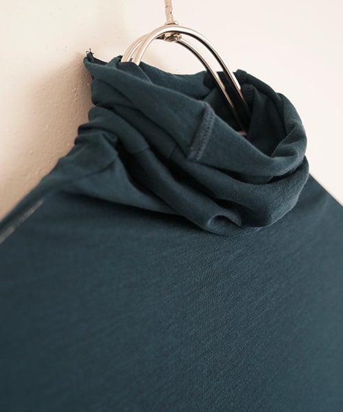 suzuki takayukiスズキタカユキturtle-neck t-shirt ［T002-10/fir green]