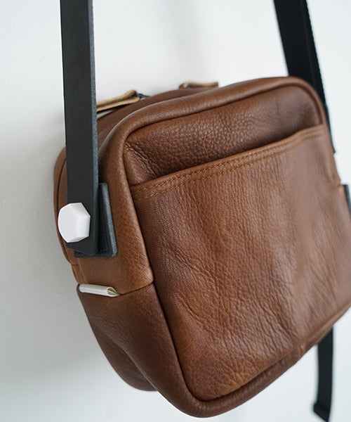  macromauro マクロマウロDEER LEATHER BOX BAG L BROWN