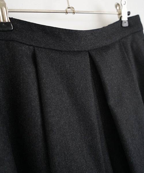Mochiモチfront pleated culottes [dark gray/ma26-pt-01]